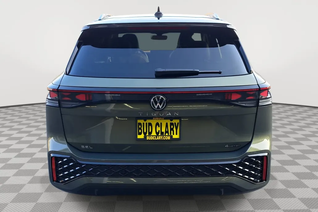 2025 Volkswagen Tiguan SEL R-Line Black photo 1