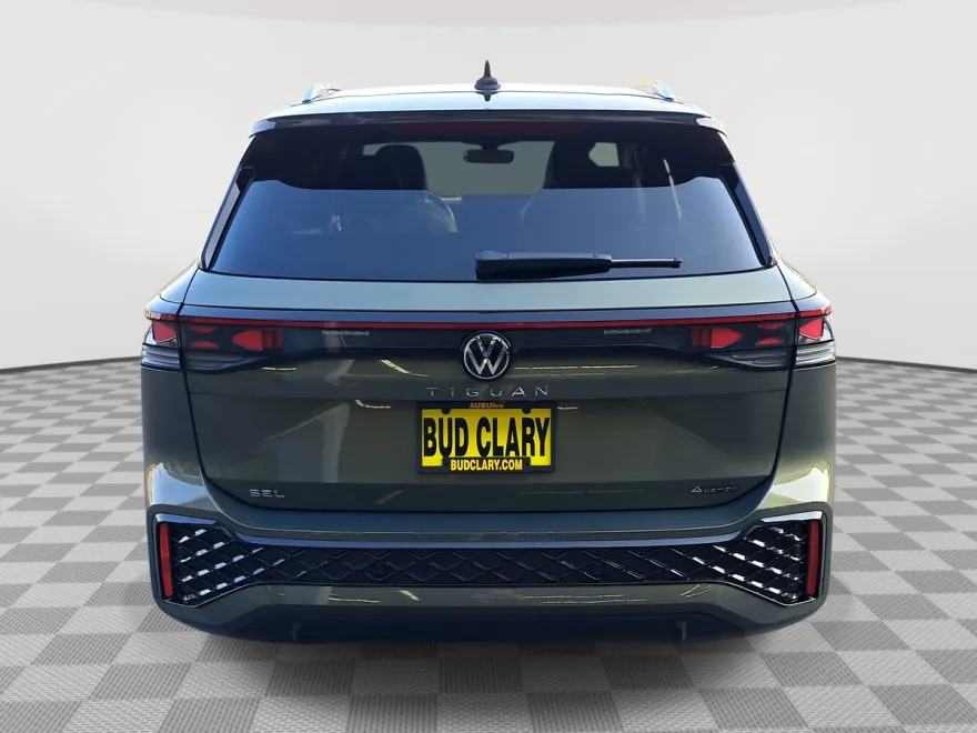 2025 Volkswagen Tiguan SEL R-Line Black photo 1