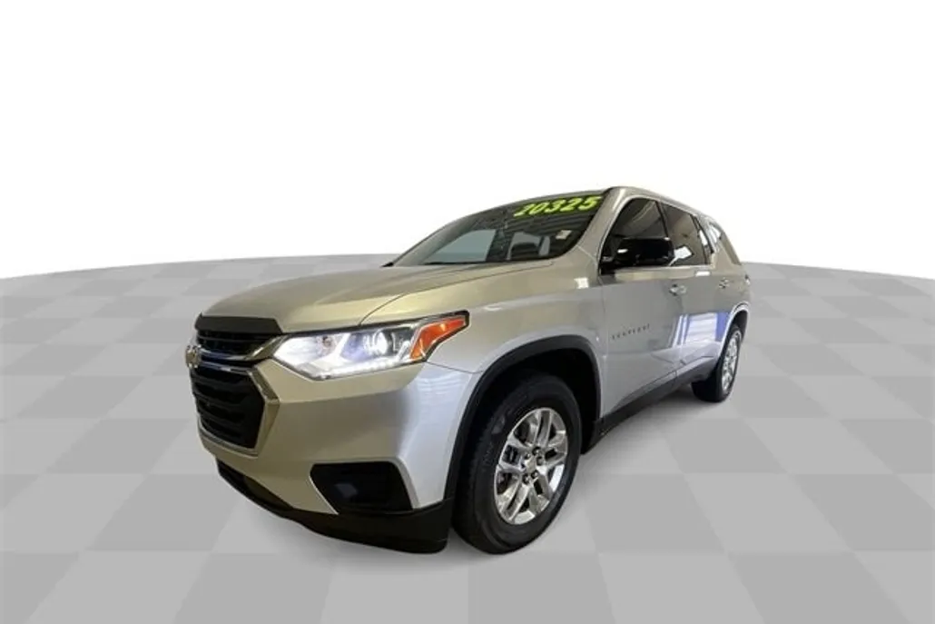 2019 Chevrolet Traverse LS photo 1