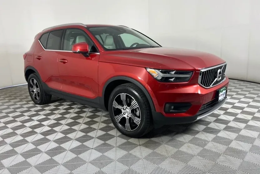 2022 Volvo XC40 T5 Inscription photo 1