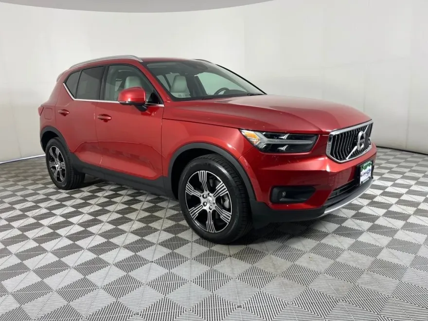 2022 Volvo XC40 T5 Inscription photo 1