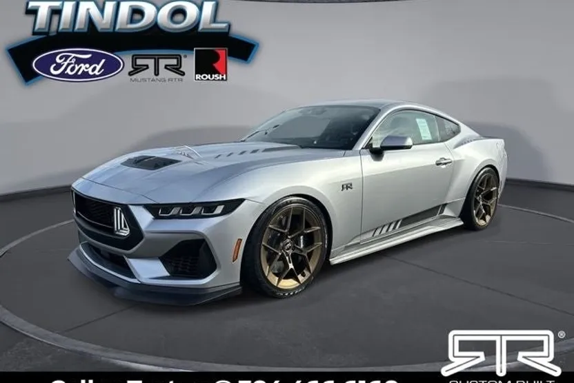 2024 Ford Mustang photo 1