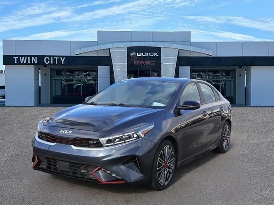 2023 Kia Forte GT photo 1