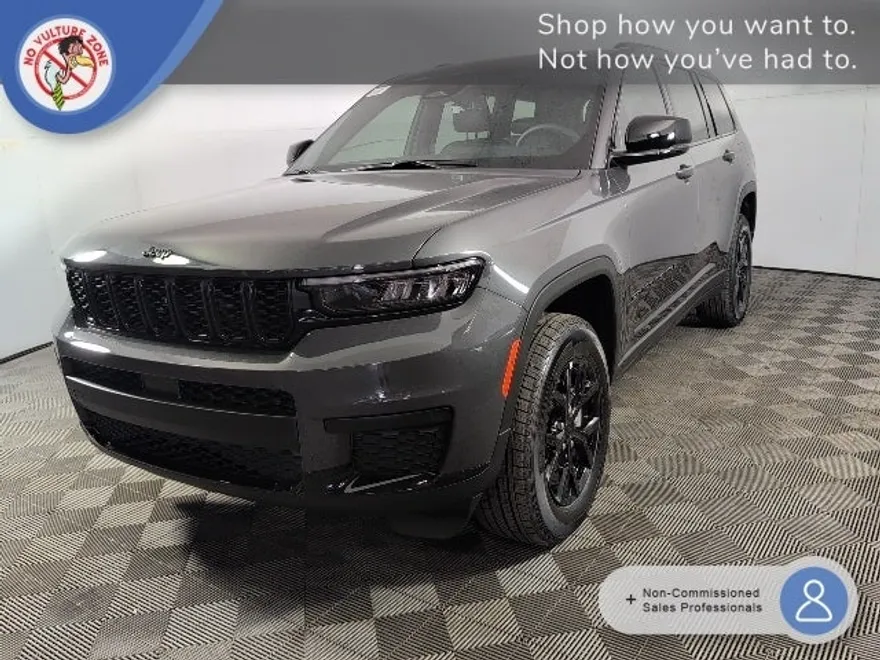 2025 Jeep Grand Cherokee Altitude photo 1