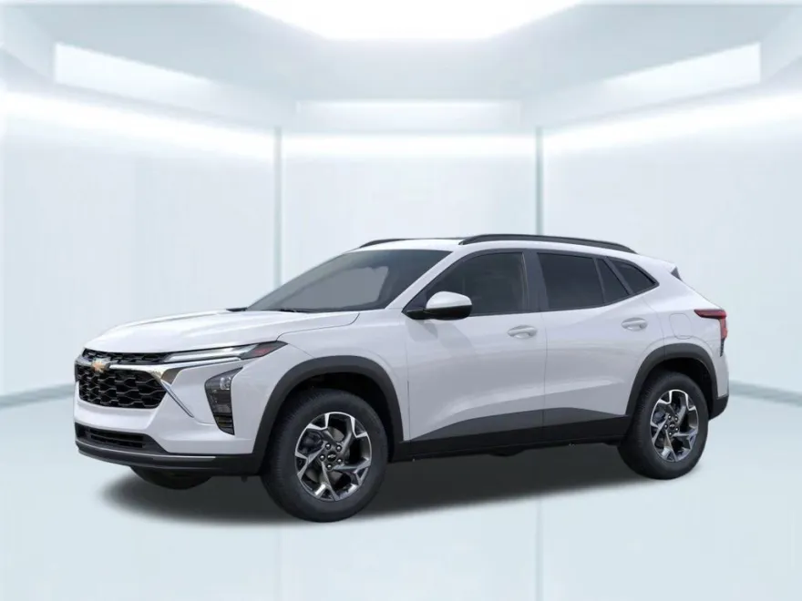 2025 Chevrolet Trax LT photo 1