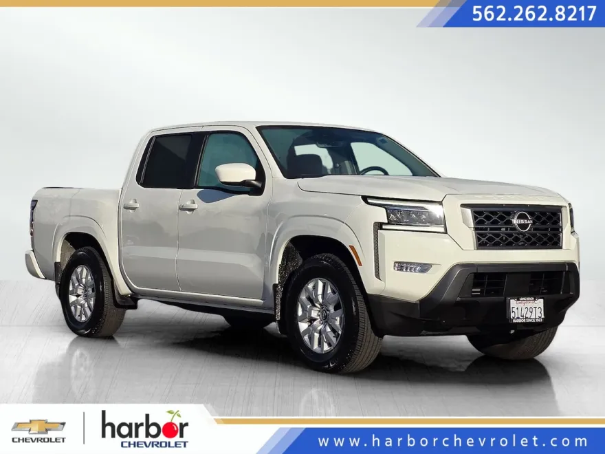 2023 Nissan Frontier SV photo 1