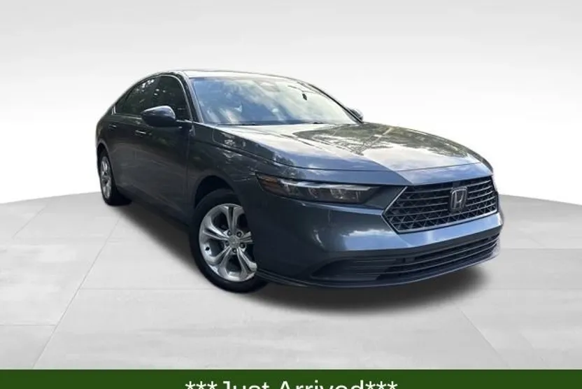 2023 Honda Accord LX photo 1