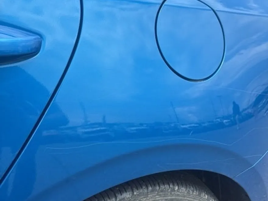 2023 Kia Forte GT-Line photo 1
