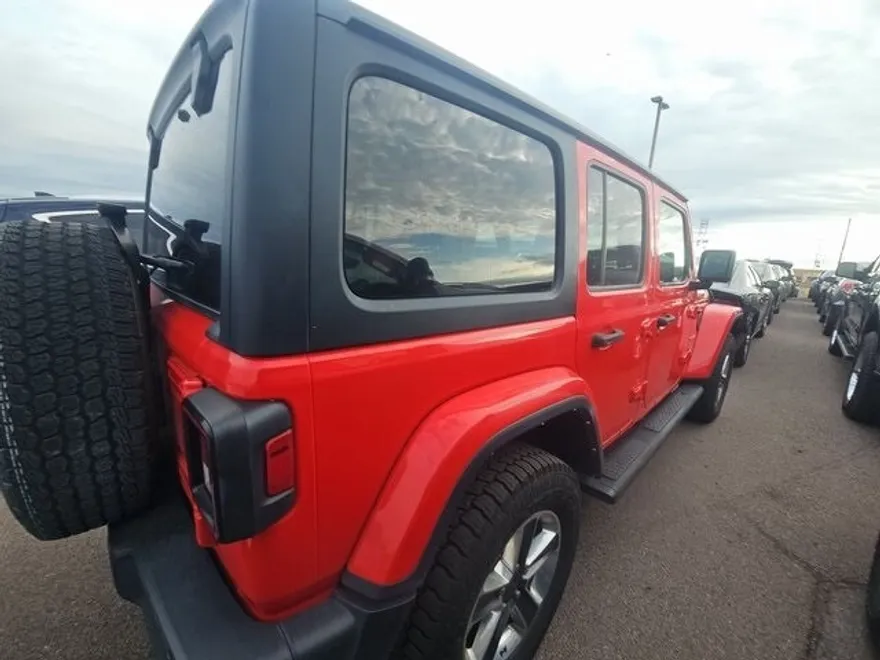 2022 Jeep Wrangler Unlimited Sahara photo 1