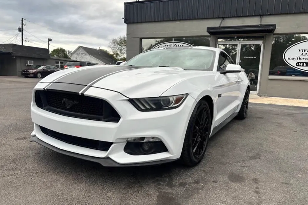 2016 Ford Mustang GT photo 1