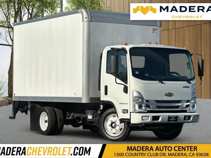 2024 Chevrolet Silverado 4500HD Base photo 1