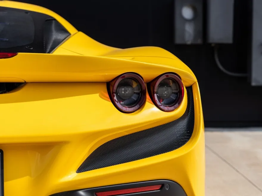 2021 Ferrari F8 Tributo Base photo 12