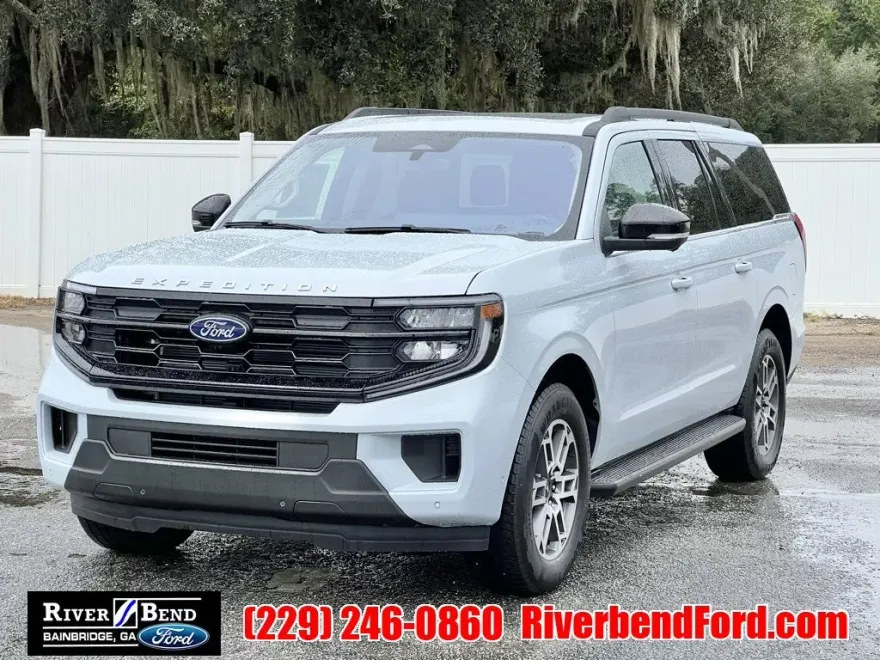 2025 Ford Expedition MAX photo 1