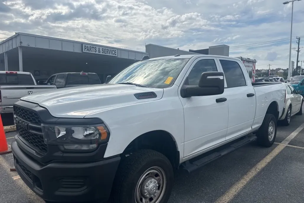 2024 Ram 2500 Tradesman photo 1