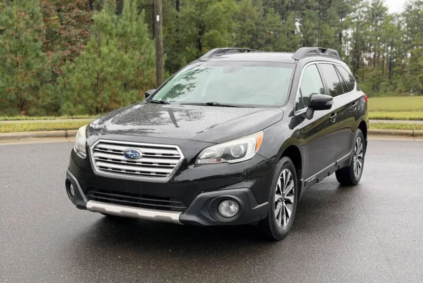 2017 Subaru Outback 2.5i Limited photo 1