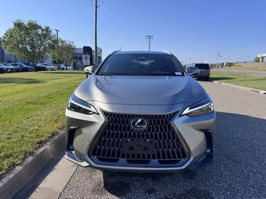 2024 Lexus NX 350 photo 1