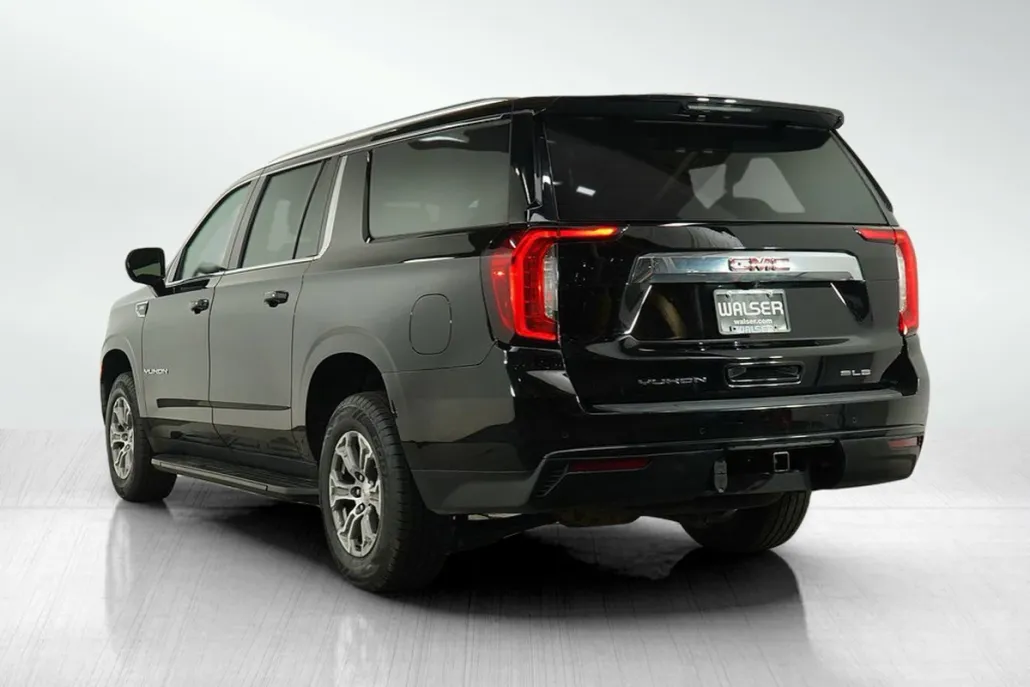 2022 Gmc Yukon XL SLE photo 1