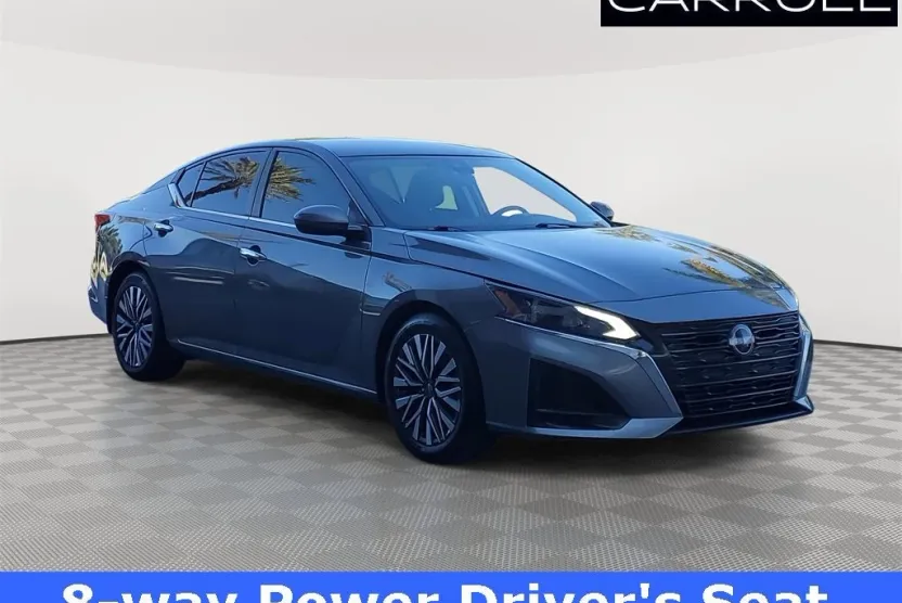 2023 Nissan Altima 2.5 SV photo 1