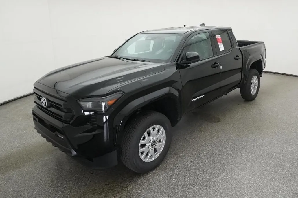 2025 Toyota Tacoma SR5 photo 1