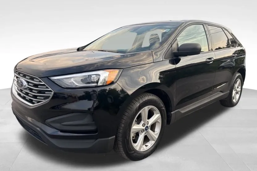 2019 Ford Edge SE photo 1