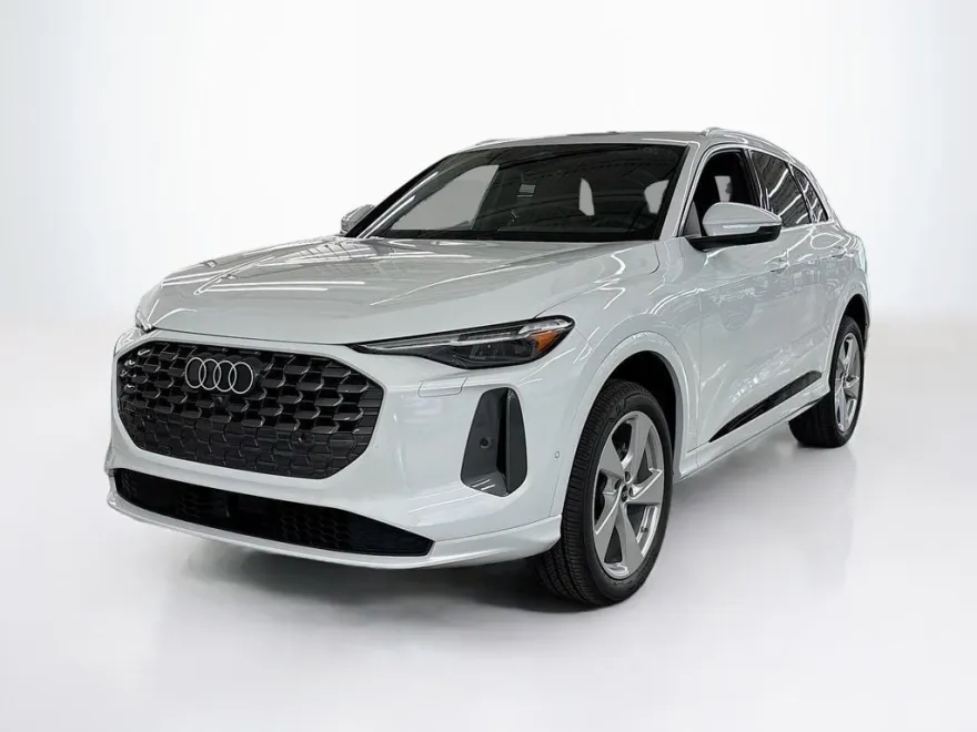 2025 Audi Q5 Premium Plus photo 1