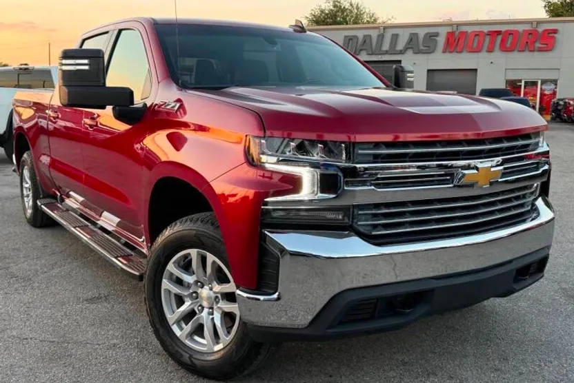 2022 Chevrolet Silverado 1500 LT photo 1