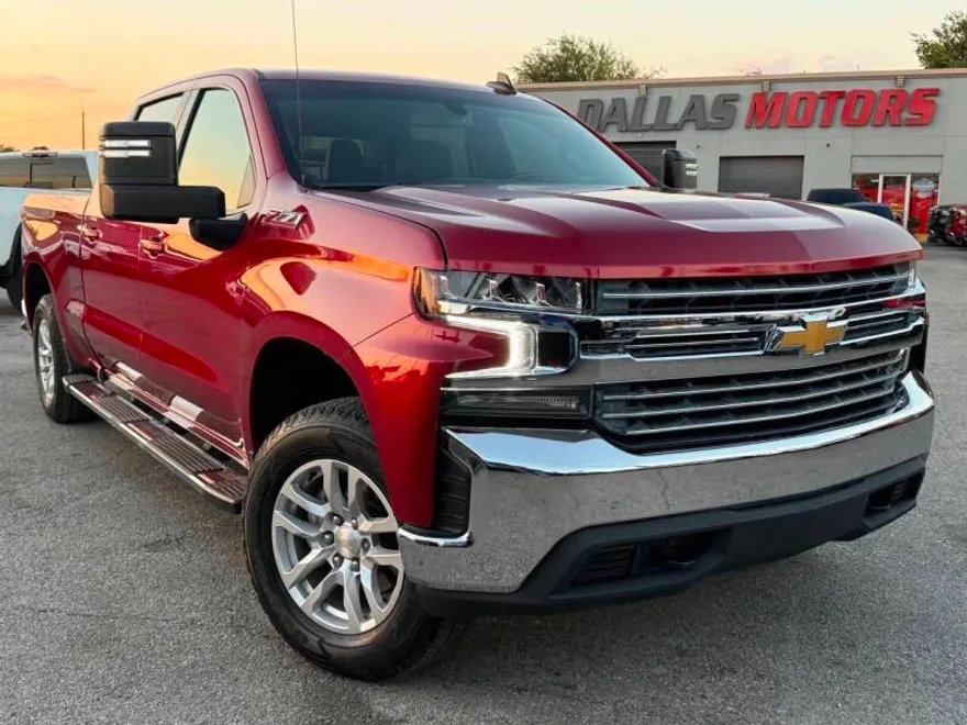 2022 Chevrolet Silverado 1500 LT photo 1