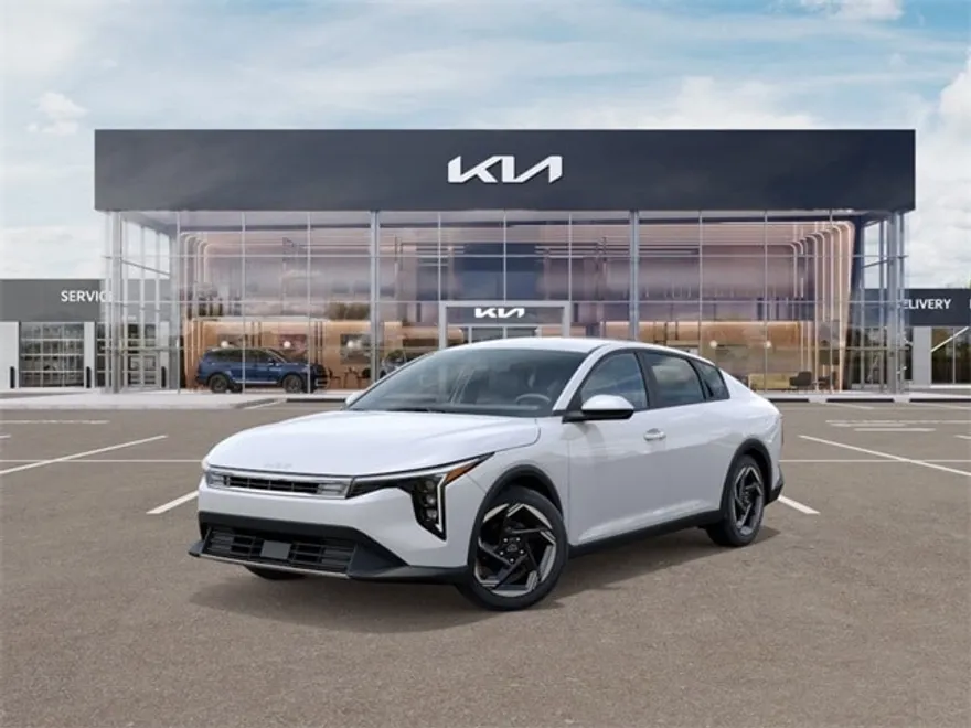 2025 Kia K4 EX photo 1