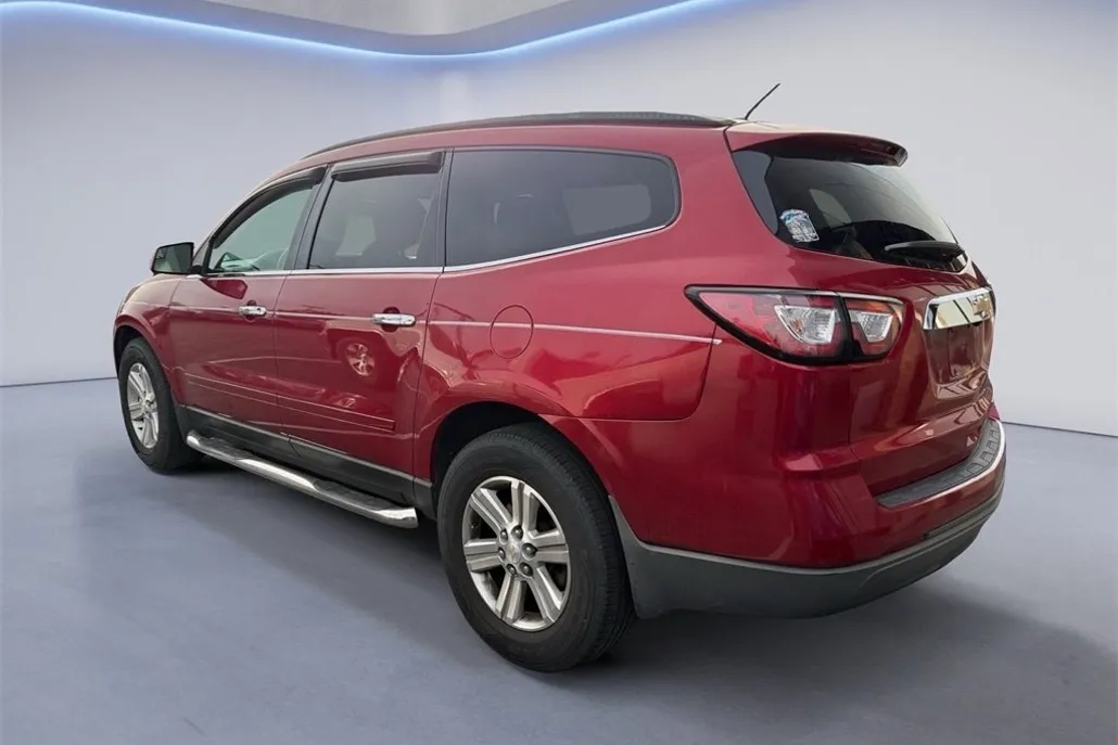 2014 Chevrolet Traverse 2LT photo 1
