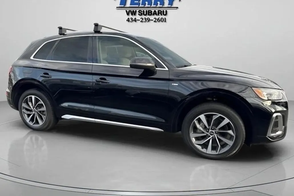 2022 Audi Q5 45 S line Premium photo 1