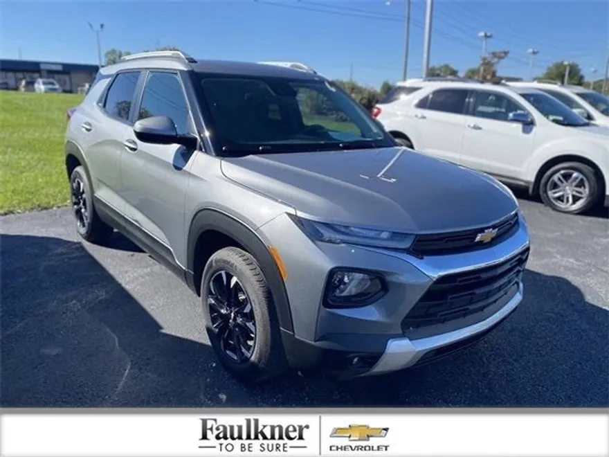 2023 Chevrolet Trailblazer LT photo 1