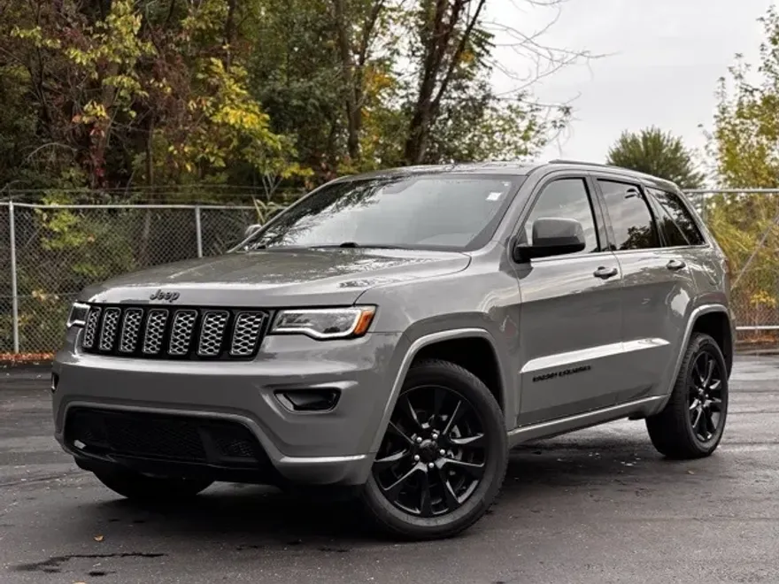 2020 Jeep Grand Cherokee Altitude photo 1