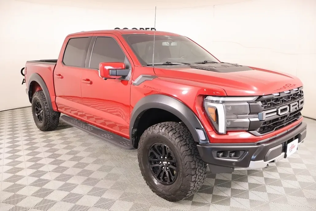 2024 Ford F-150 Raptor photo 1