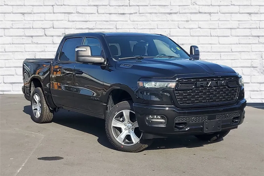 2025 Ram 1500 Tradesman photo 1