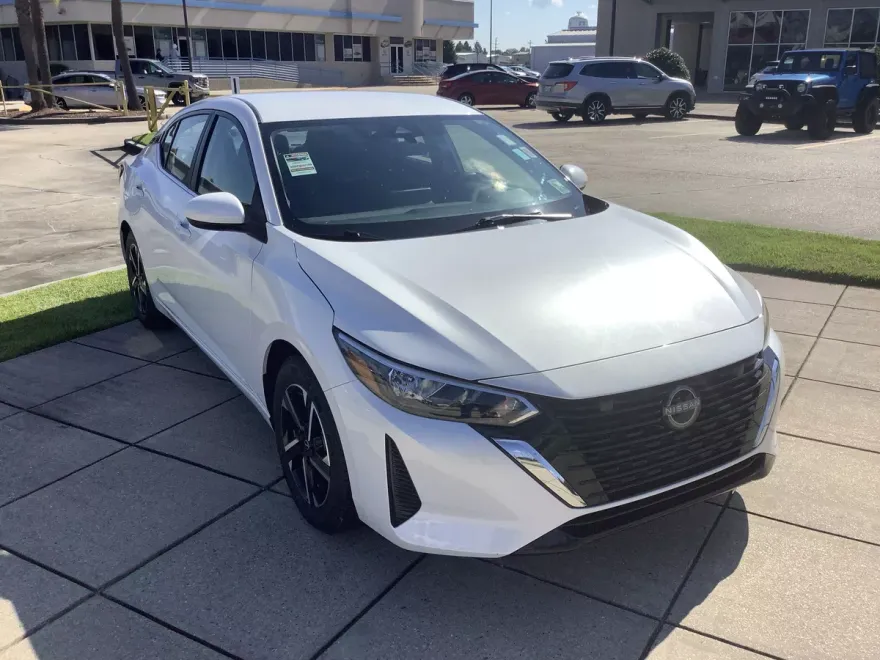 2024 Nissan Sentra SV photo 1