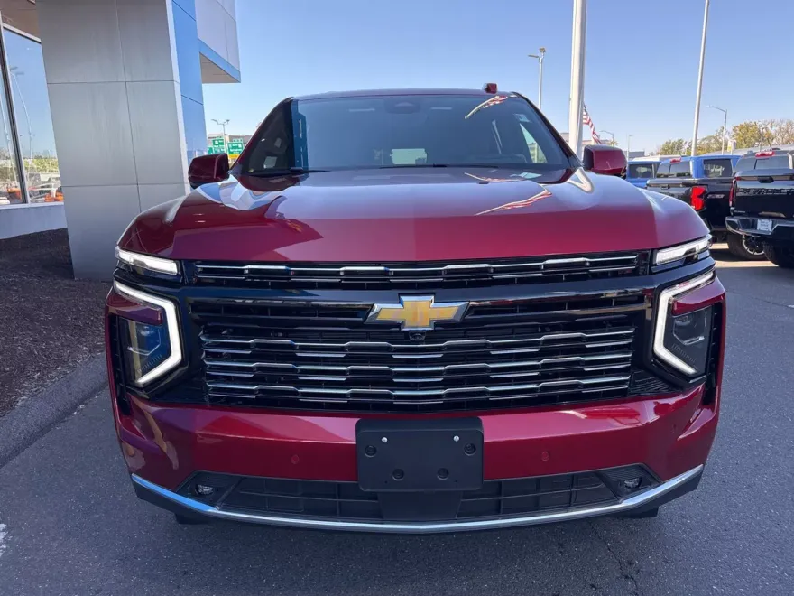 2026 Chevrolet Tahoe High Country photo 1