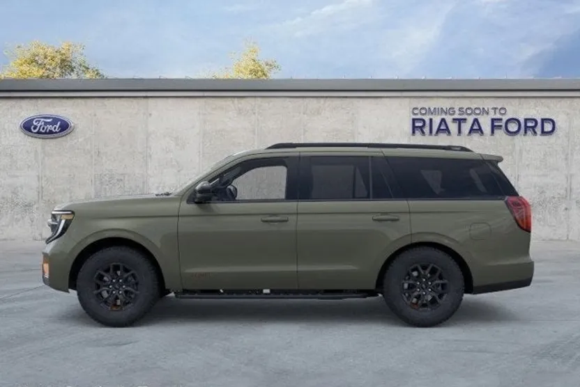 2025 Ford Expedition photo 1