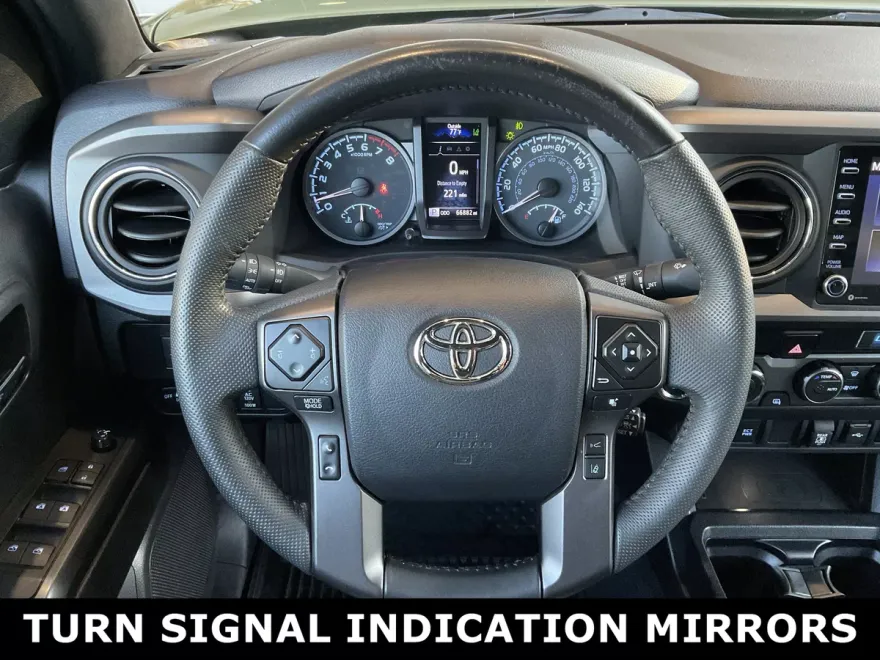 2022 Toyota Tacoma TRD Off-Road photo 2