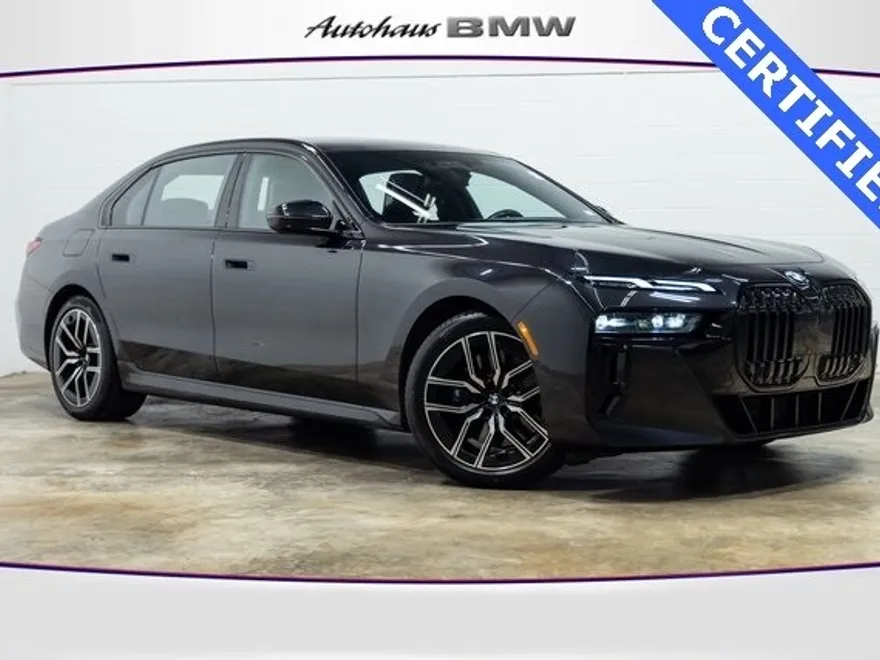 2023 Bmw 740i photo 1