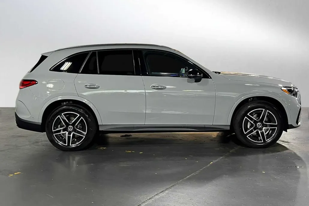 2026 Mercedes Benz GLC 350e 4MATIC photo 1