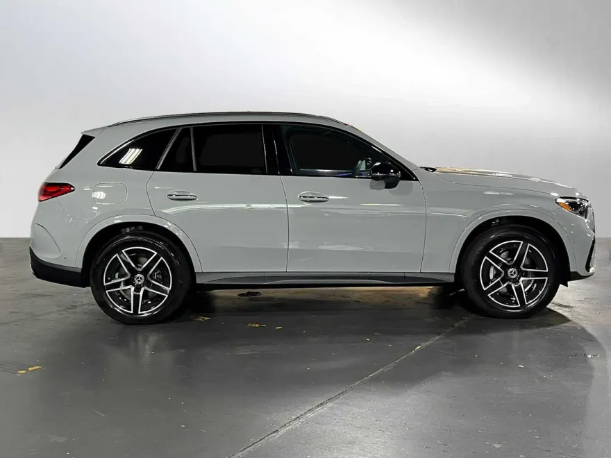 2026 Mercedes Benz GLC 350e 4MATIC photo 1