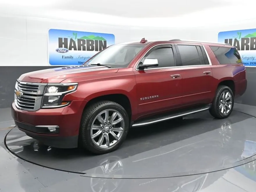 2019 Chevrolet Suburban Premier photo 1