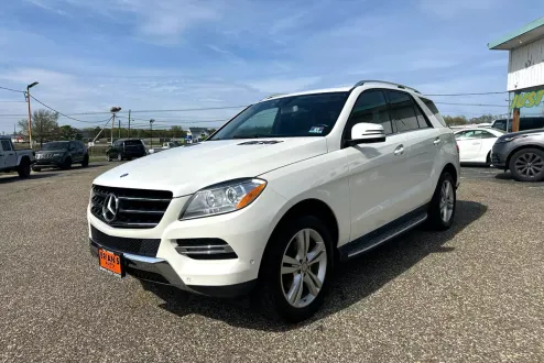 2015 Mercedes Benz ML 4MATIC 350 photo 3