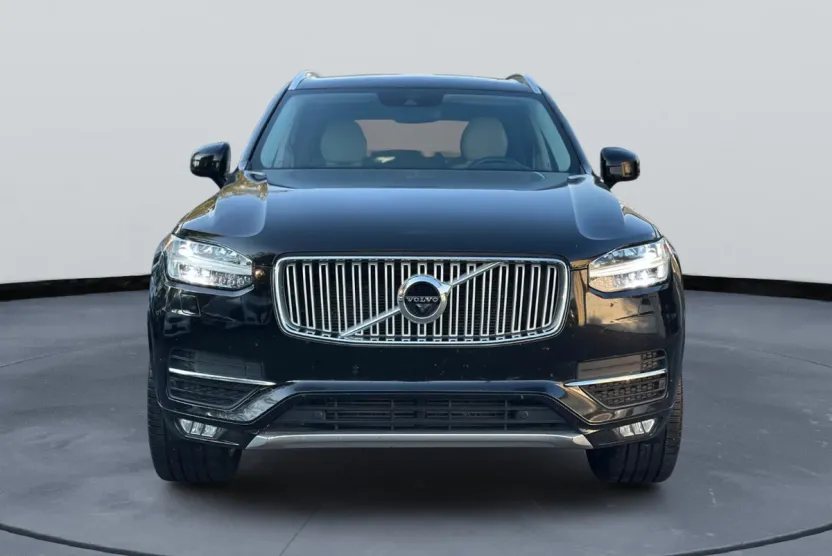 2017 Volvo XC90 T6 Inscription AWD photo 1