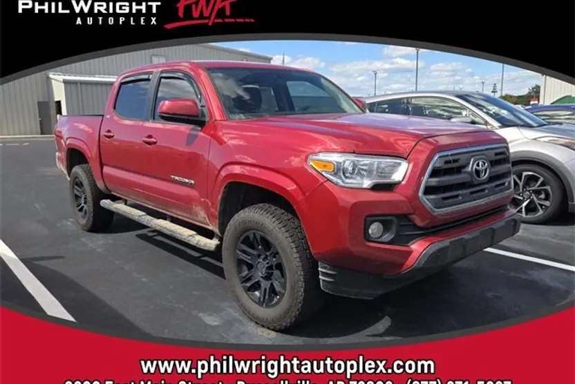 2016 Toyota Tacoma SR5 photo 1