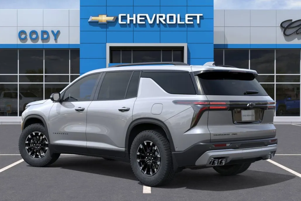 2026 Chevrolet Traverse Z71 photo 1