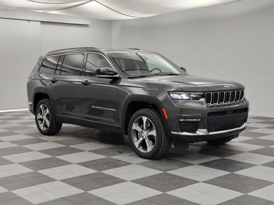2025 Jeep Grand Cherokee Limited photo 1