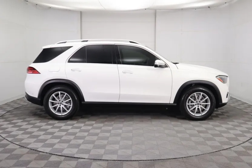 2025 Mercedes Benz GLE 350 4MATIC photo 1