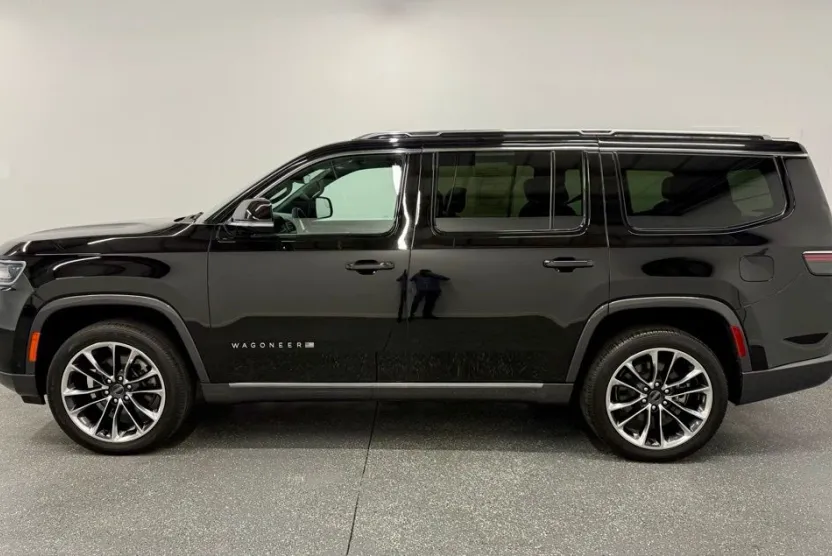 2022 Jeep Wagoneer Series III photo 1