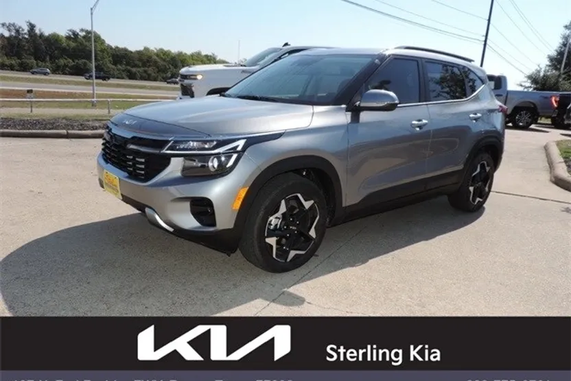 2025 Kia Seltos S photo 1